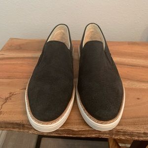 Ugg shoes (women’s) size 9